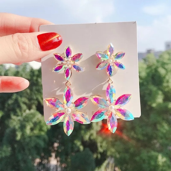 Women Crystal Flower Long Shining Earring - Picture 6 of 6